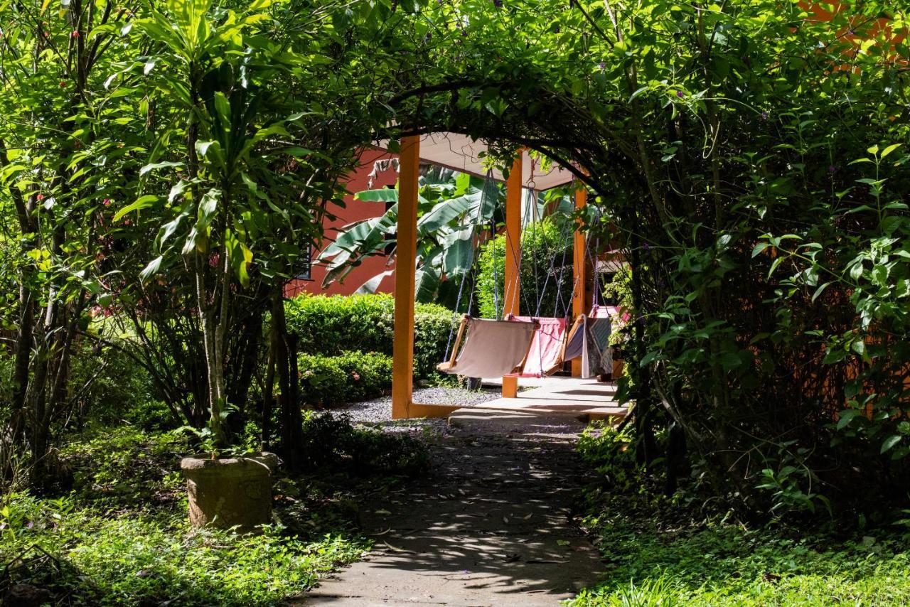 Jungle Lodge At Wild Sun Rescue Center Cabuya  Exterior foto
