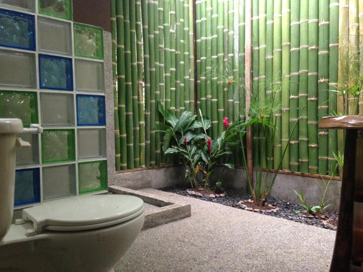 Jungle Lodge At Wild Sun Rescue Center Cabuya  Exterior foto